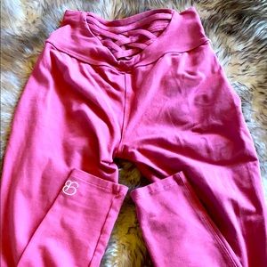 Small sexy back bombshell leggings